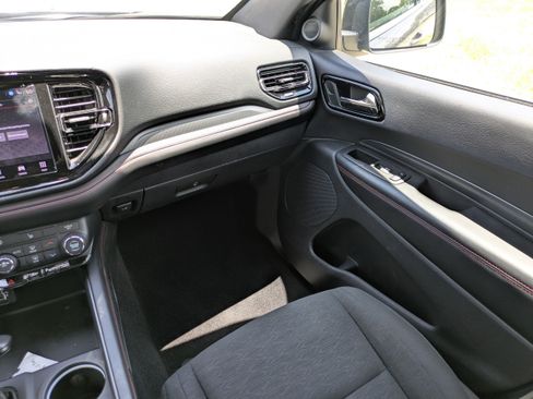 Used 2025 Dodge Durango GT w/ Blacktop Package RWD image 15