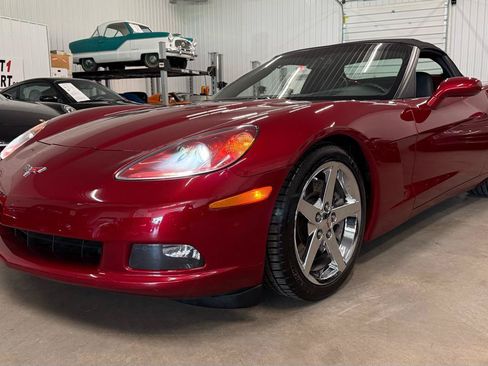 Used 2008 Chevrolet Corvette Convertible w/ Preferred Equipment Group RWD image 10