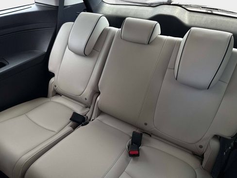 Certified 2025 Honda Odyssey Touring image 11