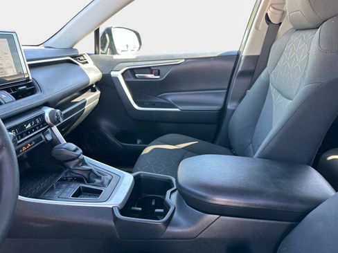 Used 2024 Toyota RAV4 XLE image 22