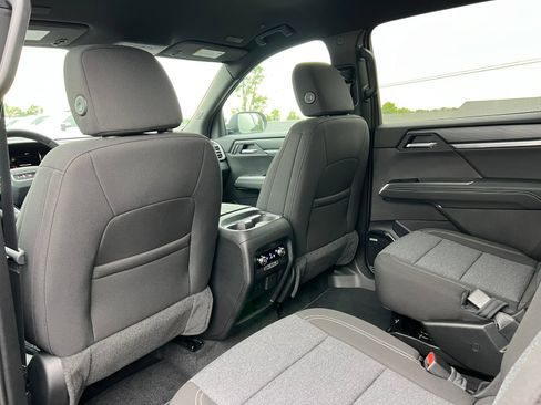 New 2026 GMC Acadia Elevation AWD/4WD image 36