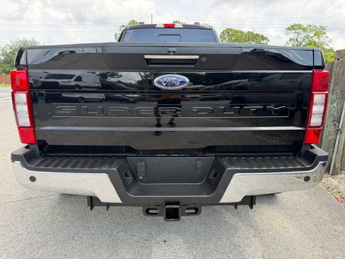 Used 2021 Ford F350 Lariat w/ Lariat Ultimate Package AWD/4WD image 5