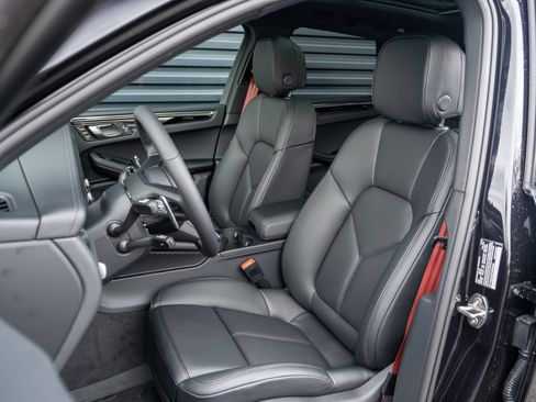 New 2026 Porsche Macan S AWD/4WD image 5