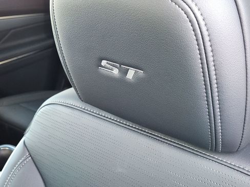 New 2026 Buick Enclave Sport Touring w/ Power Package image 18