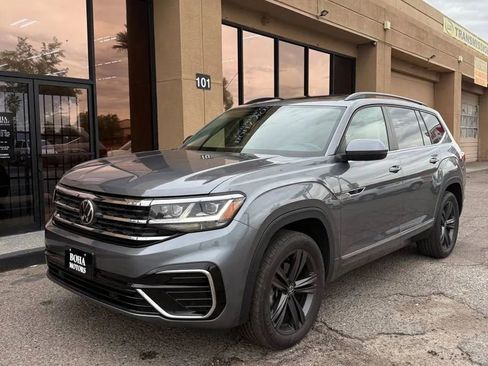 Used 2021 Volkswagen Atlas SE w/ Panoramic Sunroof Package image 6