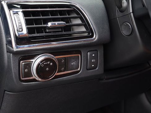 Used 2020 Lincoln Navigator Reserve w/ Equipment Group 208A Reserve AWD/4WD image 13