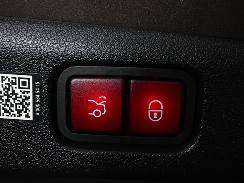 Certified 2025 Mercedes-Benz E 350 4MATIC Sedan image 29