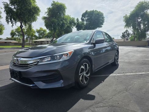 Used 2017 Honda Accord LX image 6