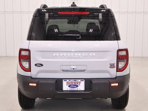 New 2026 Ford Bronco Sport Outer Banks w/ Outer Banks Tech Package+ AWD/4WD image 8