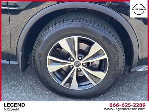 Used 2024 Nissan Murano SV w/ Cargo Package AWD/4WD image 10