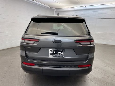 New 2025 Jeep Grand Cherokee L Altitude image 4