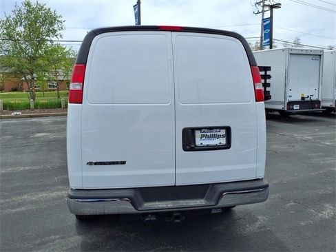 New 2025 Chevrolet Express 2500 w/ Driver Convenience Package image 7