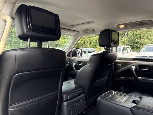 Used 2021 Nissan Armada Platinum w/ Captain's Chairs Package RWD image 18