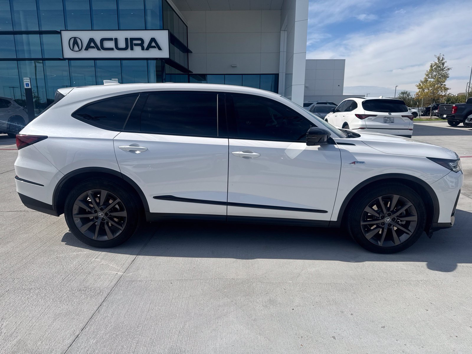 Used 2025 Acura MDX A-Spec AWD/4WD image 8