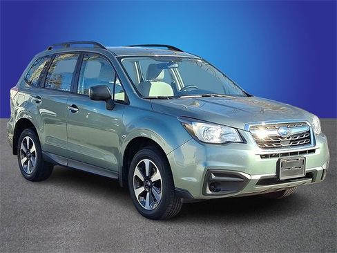 Used 2017 Subaru Forester 2.5i w/ Alloy Wheel Package image 3