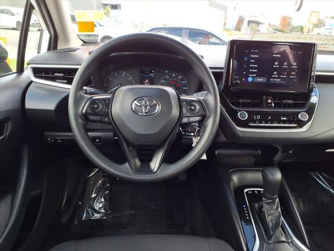 Certified 2025 Toyota Corolla LE image 7