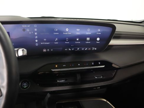 Used 2025 Buick Enclave Avenir w/ Super Cruise Package image 5