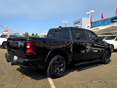 Used 2025 RAM 1500 Big Horn AWD/4WD image 4