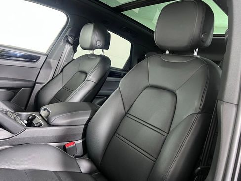 Certified 2023 Porsche Cayenne S AWD/4WD image 5