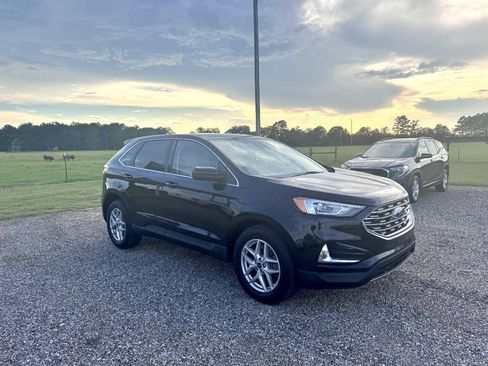 Used 2022 Ford Edge SEL AWD/4WD image 6