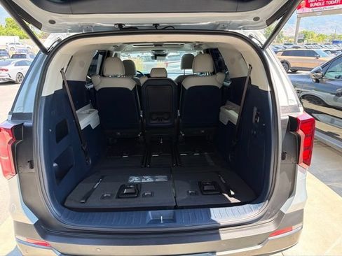 Used 2025 Kia Carnival SX w/ SX Dark Edition Package FWD image 30
