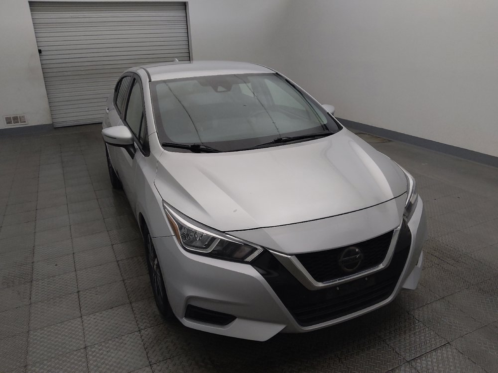Used 2021 Nissan Versa SV FWD image 14