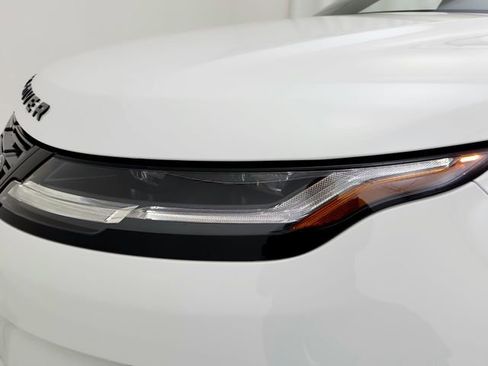 New 2025 Land Rover Range Rover Evoque S image 31