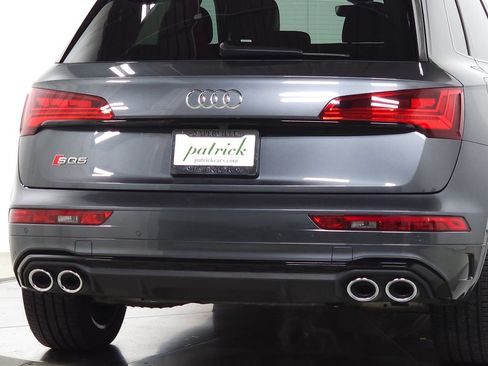 Used 2021 Audi SQ5 Prestige w/ Prestige Package AWD/4WD image 7
