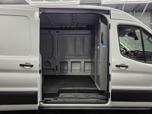 Used 2024 Ford Transit 250 148 Medium Roof RWD image 10
