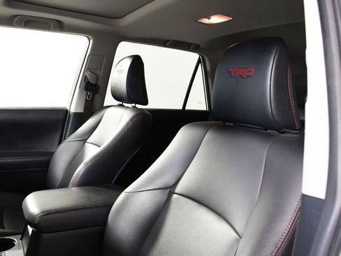 Used 2019 Toyota 4Runner TRD Off-Road Premium image 17