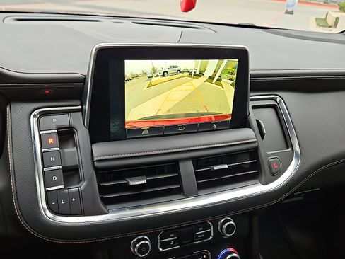 Used 2023 GMC Yukon AT4 w/ LPO, Floor Liner Package image 19