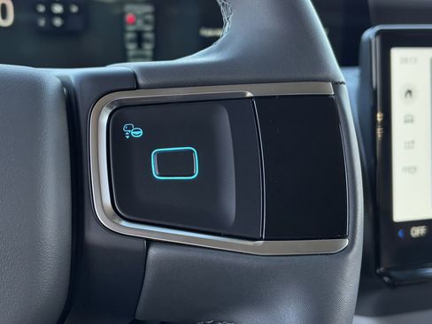 New 2025 Ford Expedition Active image 38