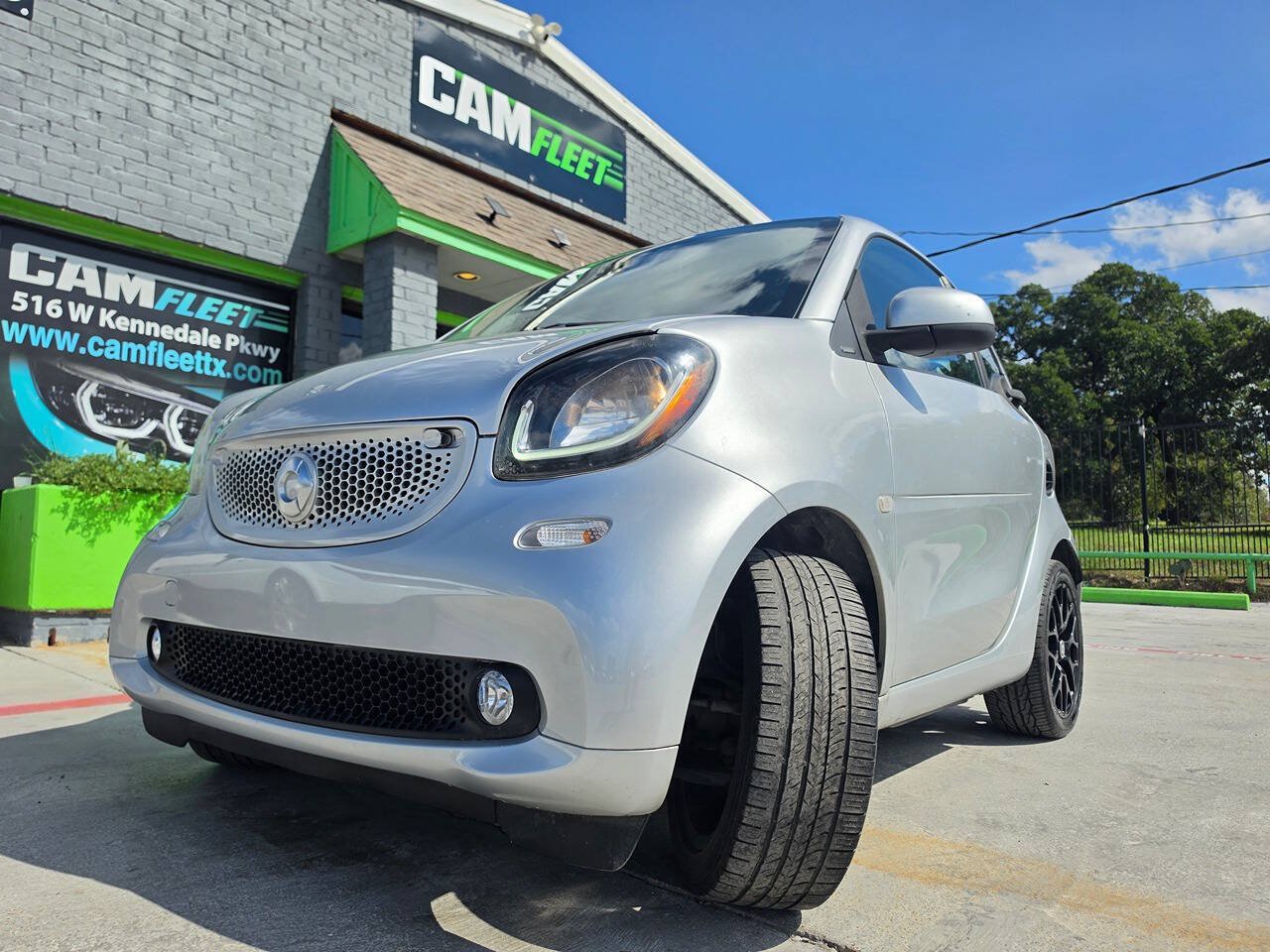 Used 2016 smart fortwo passion w/ Sport Package RWD image 52