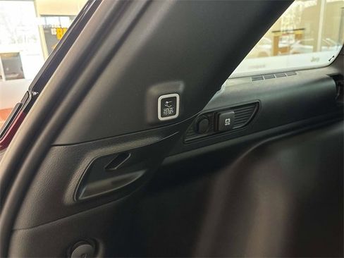 New 2025 Jeep Grand Cherokee Limited image 5