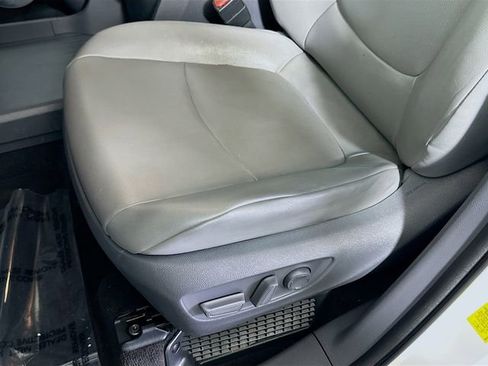 Used 2021 Toyota Sienna XLE image 20