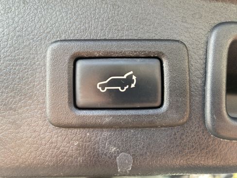 Used 2017 Subaru Forester 2.5i Touring image 28