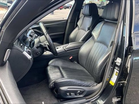 Used 2014 BMW M5 RWD image 27