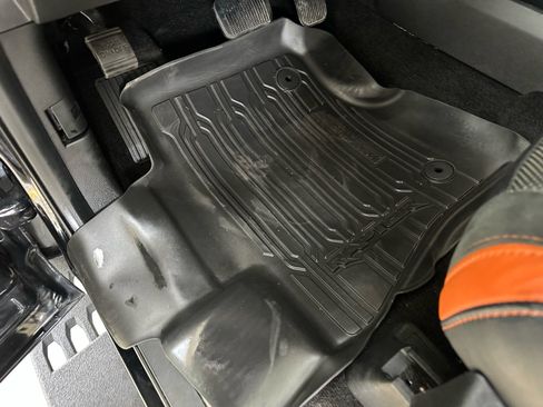 Used 2018 Ford F150 Raptor w/ Equipment Group 802A Luxury image 30