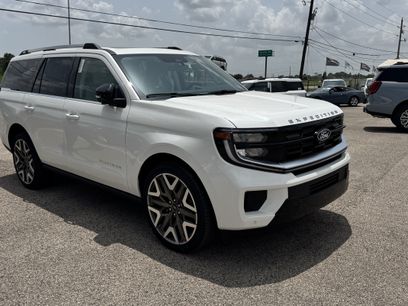 New 2027 Ford Expedition Platinum w/ Platinum Ultimate Package