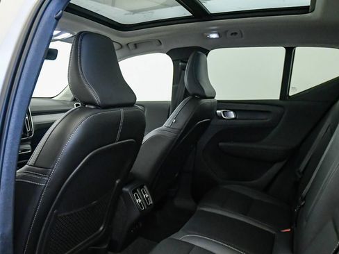 Certified 2026 Volvo XC40 B5 Ultra w/ Protection Package Premier AWD/4WD image 19