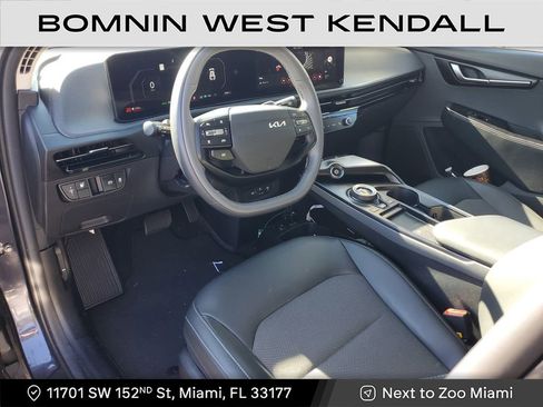 Used 2025 Kia EV6 Light image 19