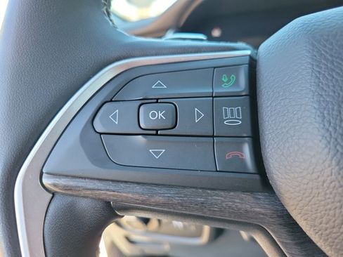 Used 2024 Jeep Grand Cherokee L Limited w/ Luxury Tech Group II image 18