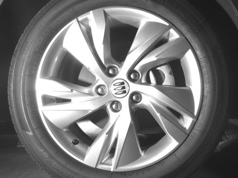 Used 2025 Buick Encore GX Preferred image 13