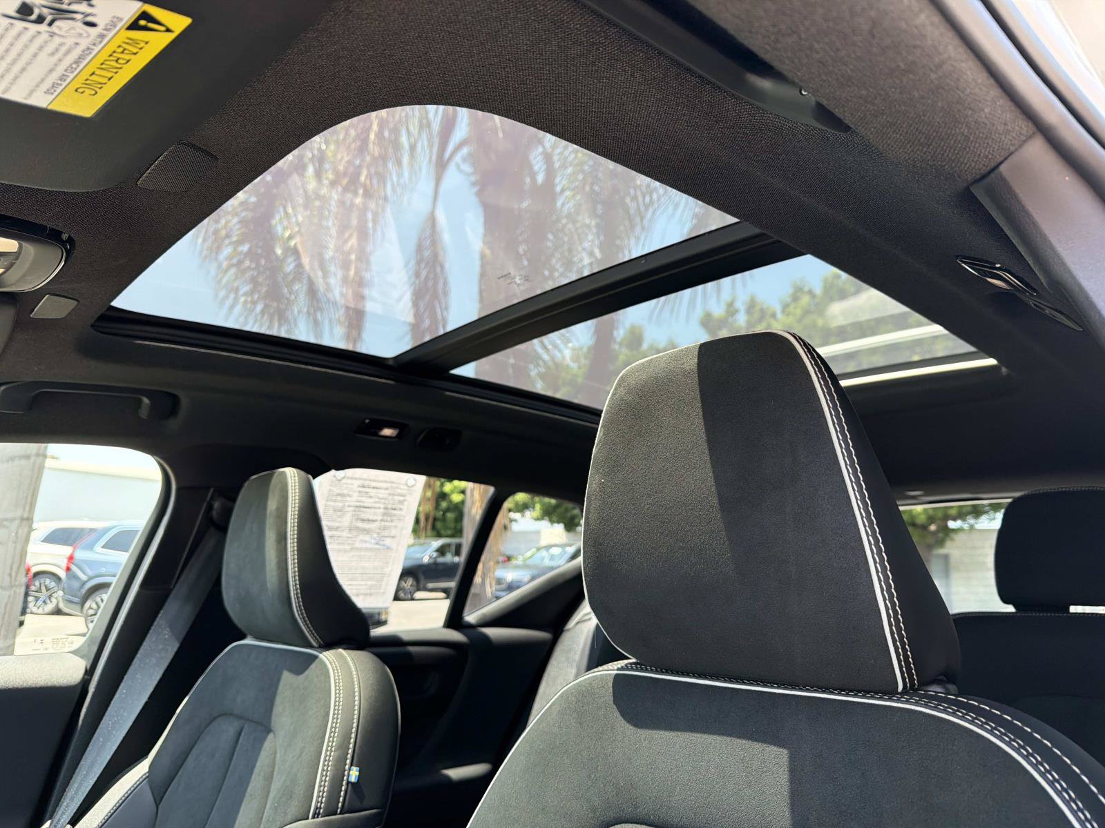Certified 2023 Volvo XC40 Recharge Ultimate AWD/4WD image 35