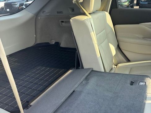Used 2016 Nissan Murano Platinum w/ Platinum Technology Package FWD image 31