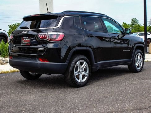 Used 2023 Jeep Compass Latitude w/ Convenience Group AWD/4WD image 6