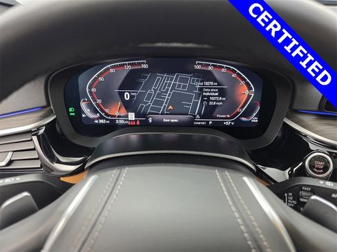 Used 2023 BMW 540i w/ Premium Package image 23