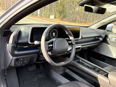 New 2025 Hyundai Ioniq 6 SE image 11