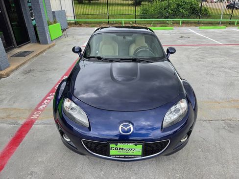 Used 2011 MAZDA MX-5 Miata Grand Touring w/ Premium Pkg RWD image 6