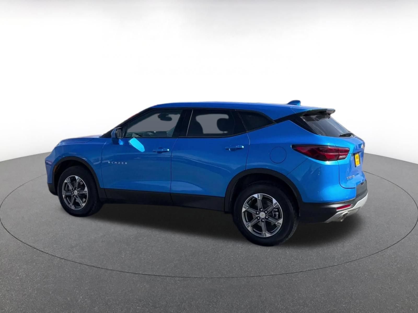 Used 2026 Chevrolet Blazer LT AWD/4WD image 9